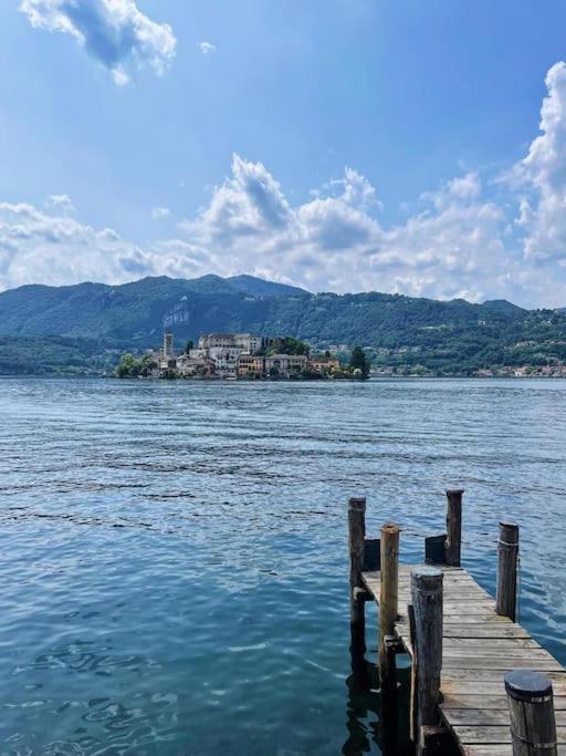 Appartamento Storico Con Giardino Soleggiato - B&B Via Rinaldi Arto Centonara Exterior foto