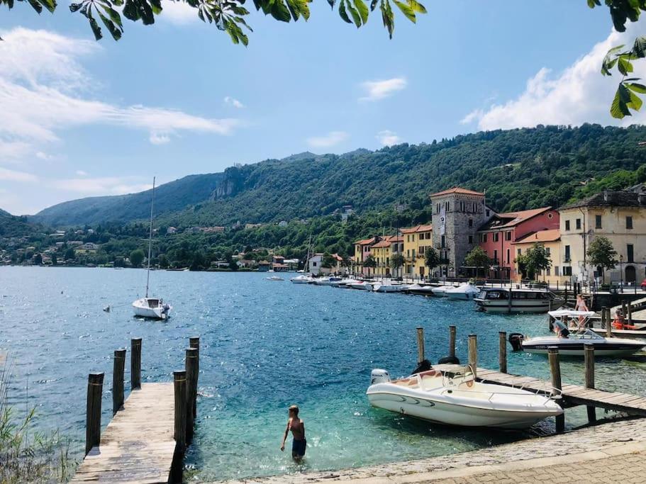 Appartamento Storico Con Giardino Soleggiato - B&B Via Rinaldi Arto Centonara Exterior foto