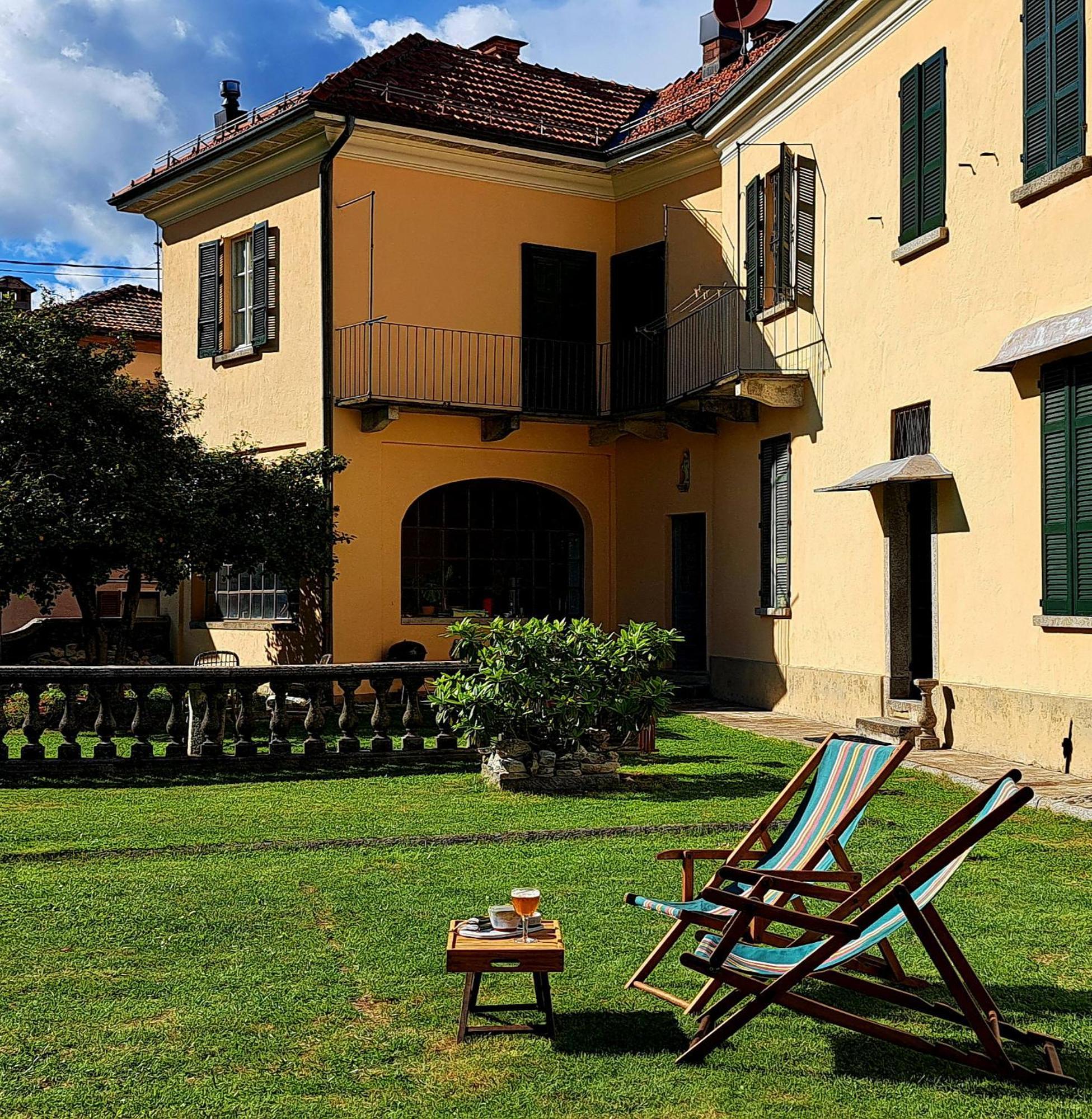 Appartamento Storico Con Giardino Soleggiato - B&B Via Rinaldi Arto Centonara Exterior foto